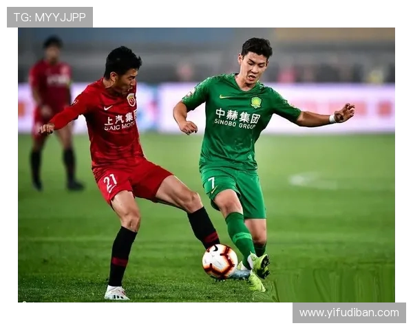 中超焦点战建业迎战上港争夺季后赛资格全力以赴展现球队实力